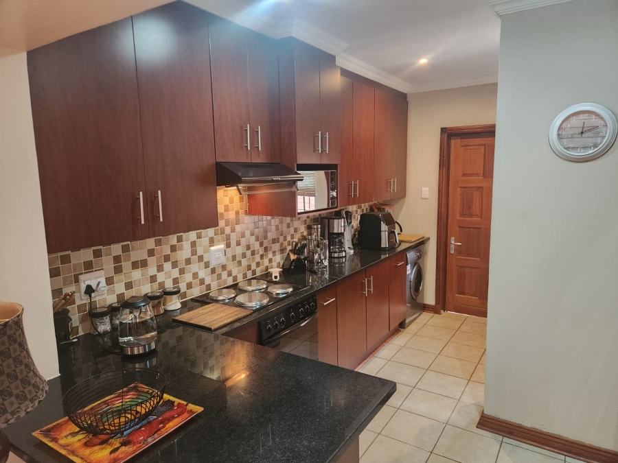 To Let 3 Bedroom Property for Rent in Pentagon Park Free State